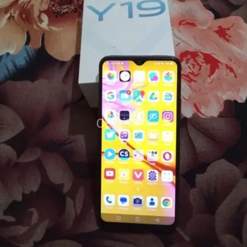  Vivo S1 Mobile Price in Pakistan