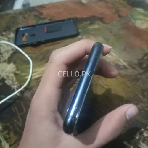 LG V40 ThinQ Mobile Price in Pakistan