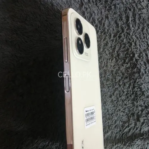 Sparx Ultra 8 Pro Mobile Price in Pakistan