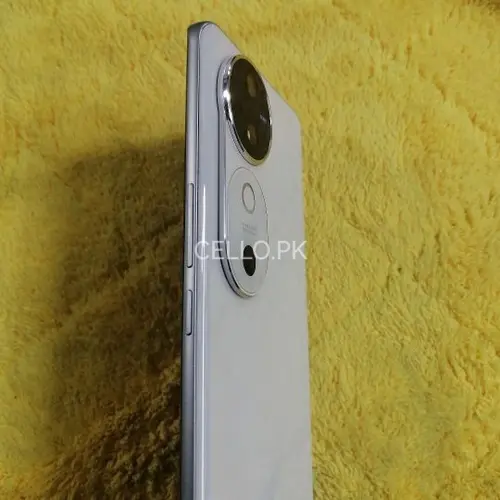 Vivo V40 Mobile Price in Pakistan