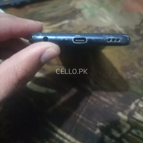 LG V40 ThinQ Mobile Price in Pakistan