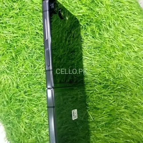 Samsung Galaxy Z Flip 5 Mobile Price in Pakistan