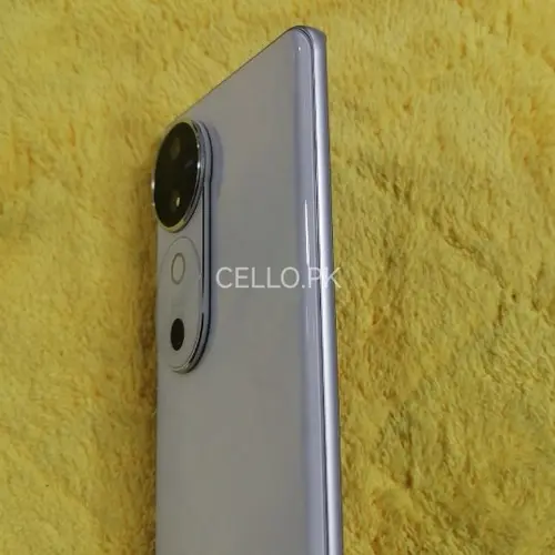 Vivo V40 Mobile Price in Pakistan